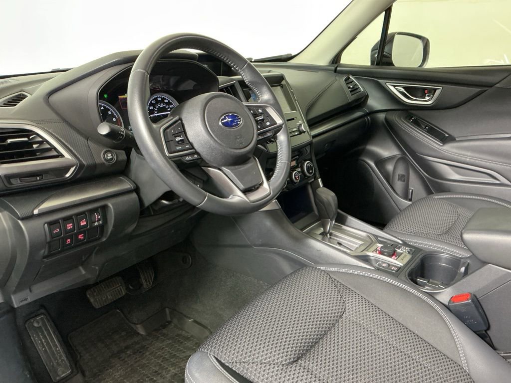 Used 2023 Subaru Forester Premium AWD/4WD image 21