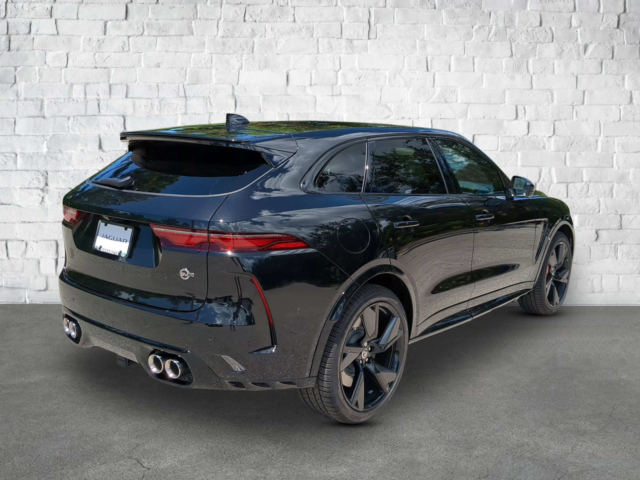 New 2026 Jaguar F-PACE SVR 575 Edition image 6