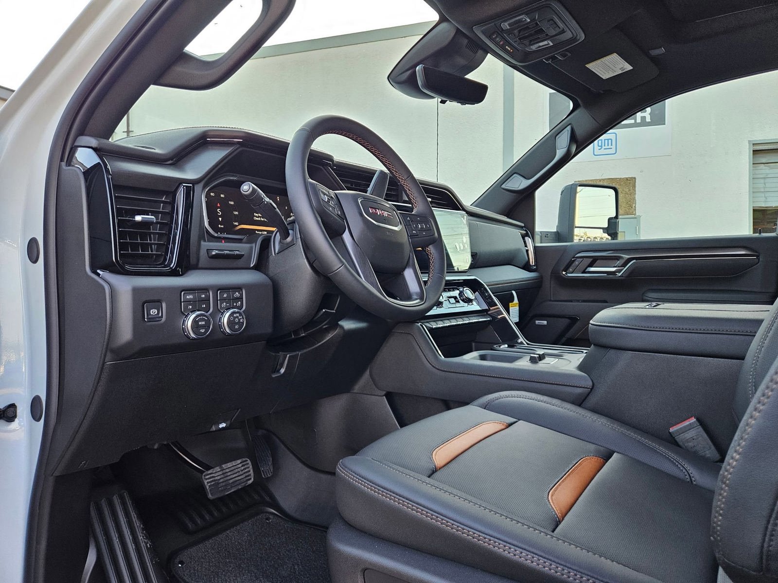 New 2026 GMC Sierra 2500 AT4 w/ AT4 Premium Plus Package AWD/4WD image 10