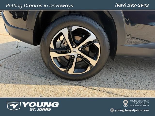 Certified 2024 Chevrolet Trax RS w/ Sunroof Package FWD image 9