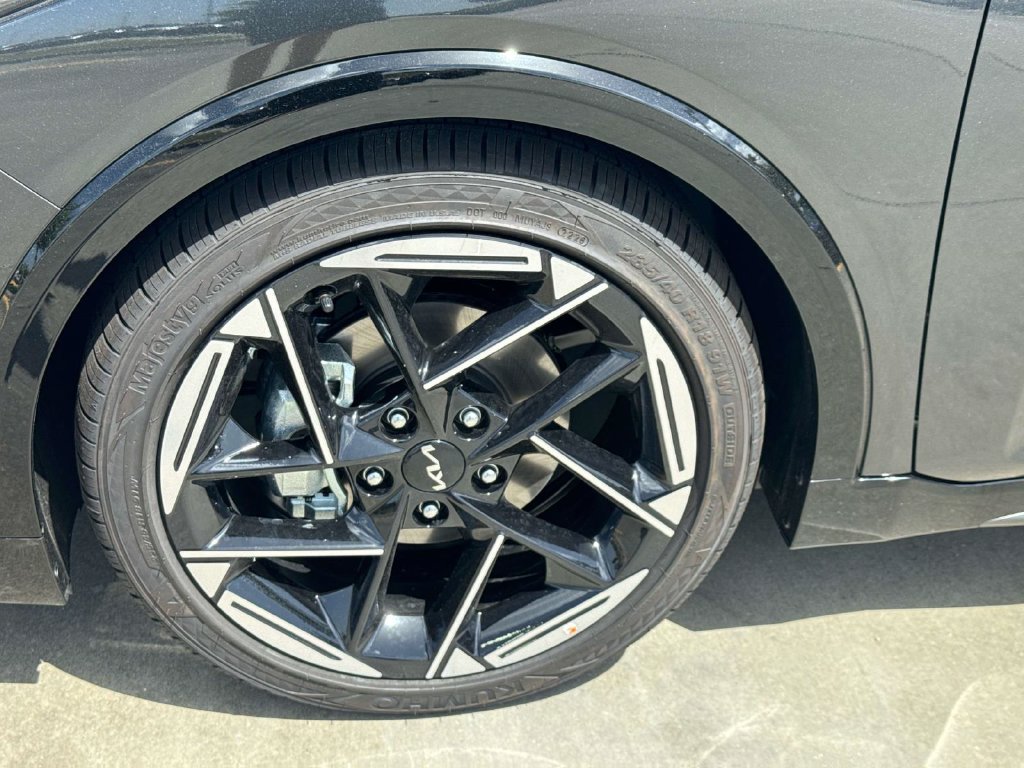 New 2026 Kia K4 GT-Line w/ GT-Line Premium Package FWD image 4