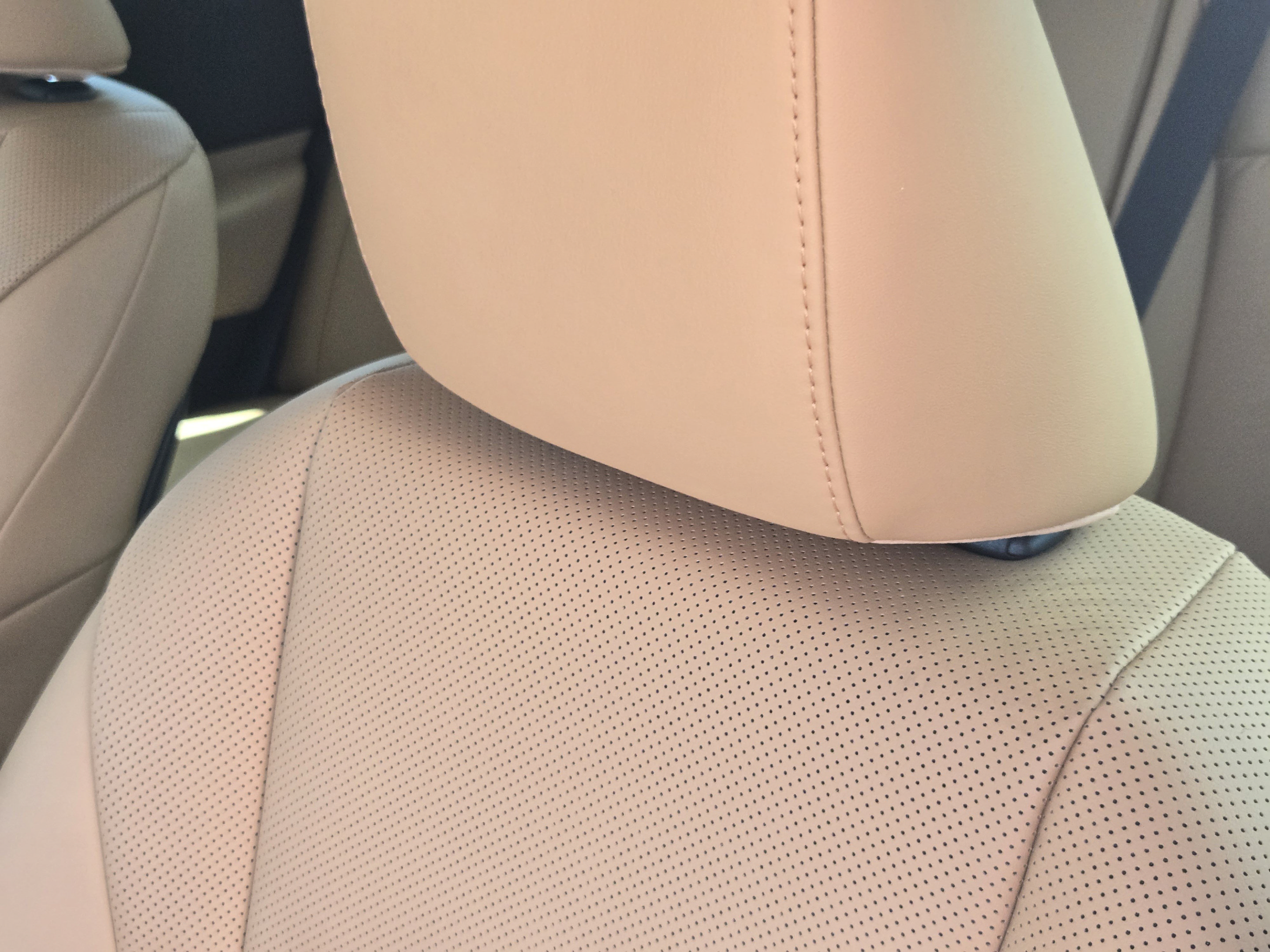 Certified 2025 Lexus ES 350 w/ Premium Package FWD image 21