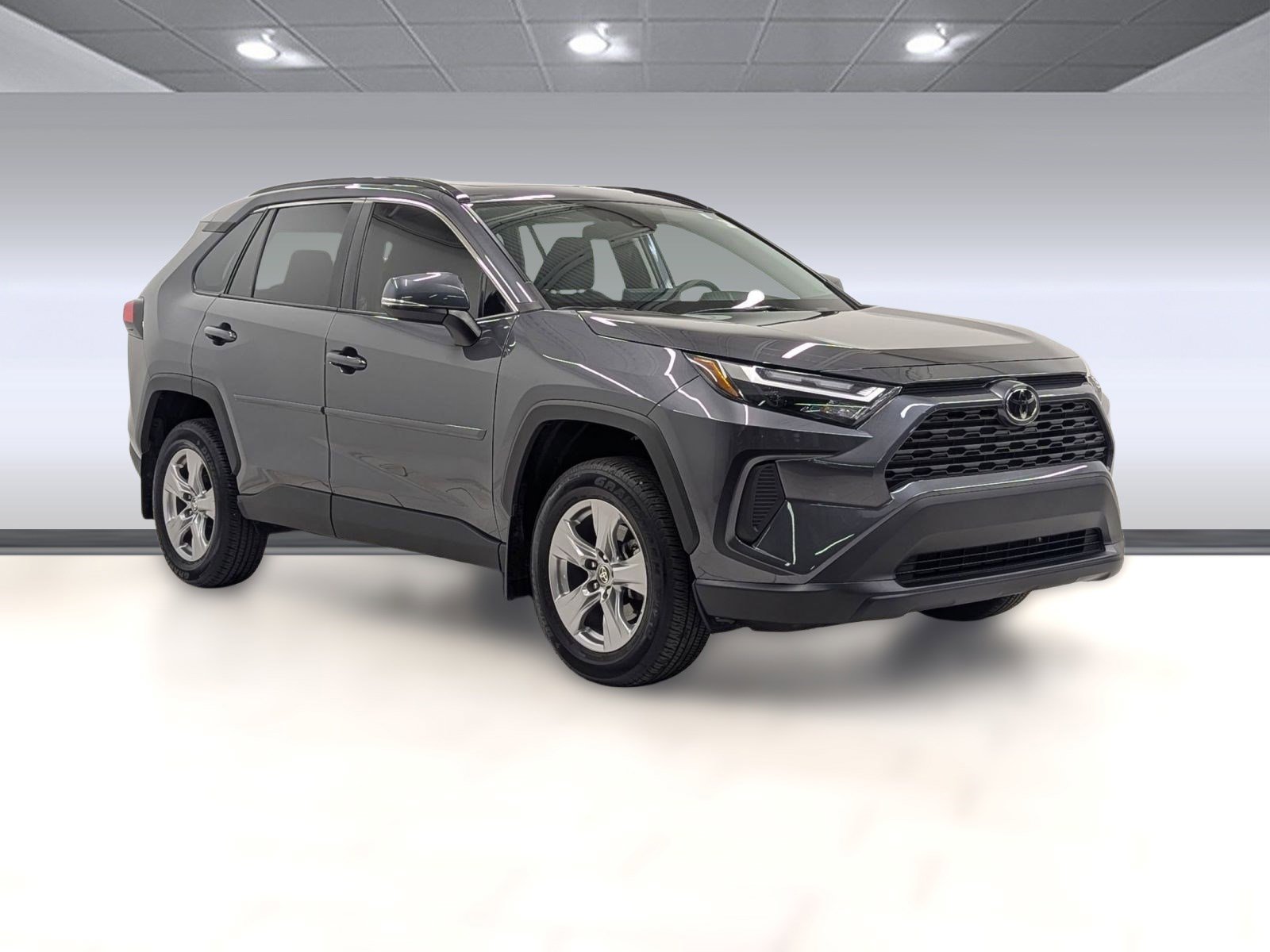 Used 2023 Toyota RAV4 XLE image 6