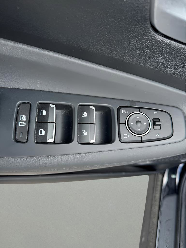 Used 2023 Hyundai Santa Fe SEL image 14