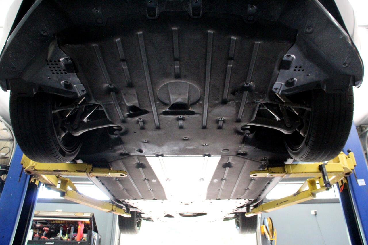 Used 2015 BMW i8 image 93