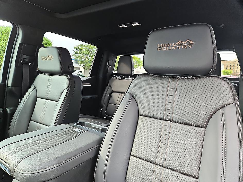 New 2026 Chevrolet Silverado 1500 High Country AWD/4WD image 15