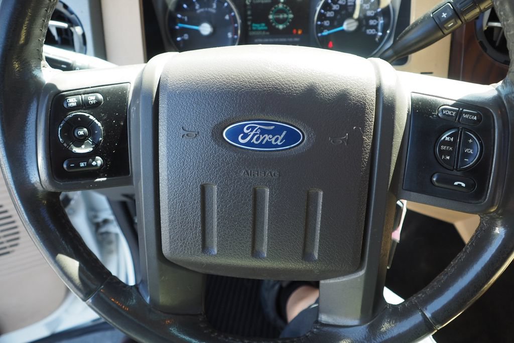 Used 2011 Ford F350 Lariat w/ Lariat Ultimate Pkg AWD/4WD image 24