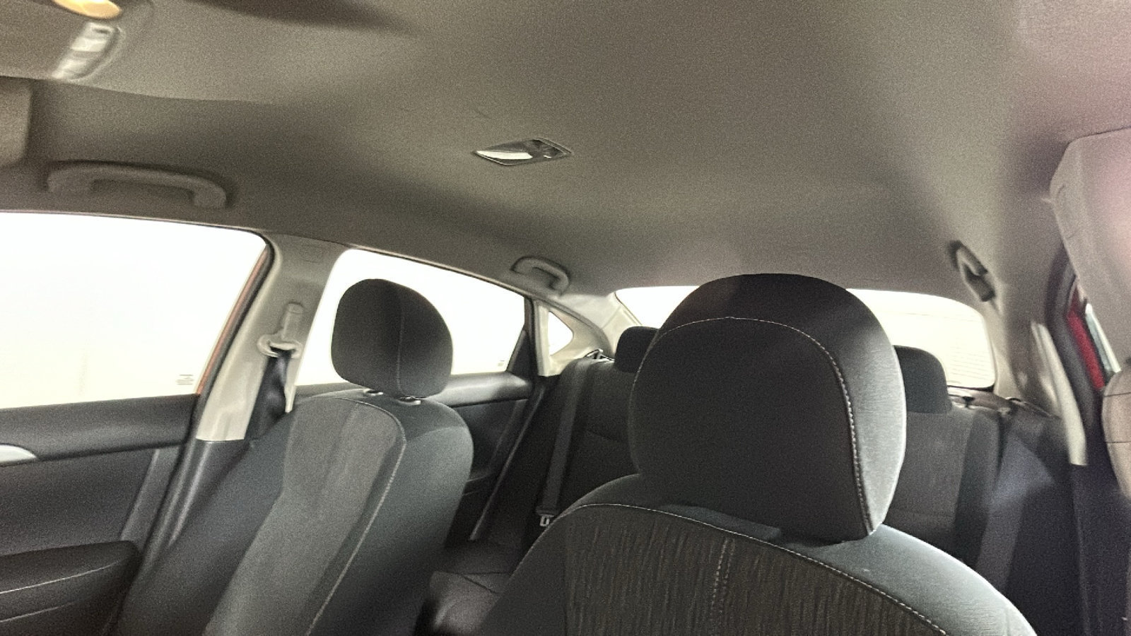 Used 2015 Nissan Sentra SV FWD image 16