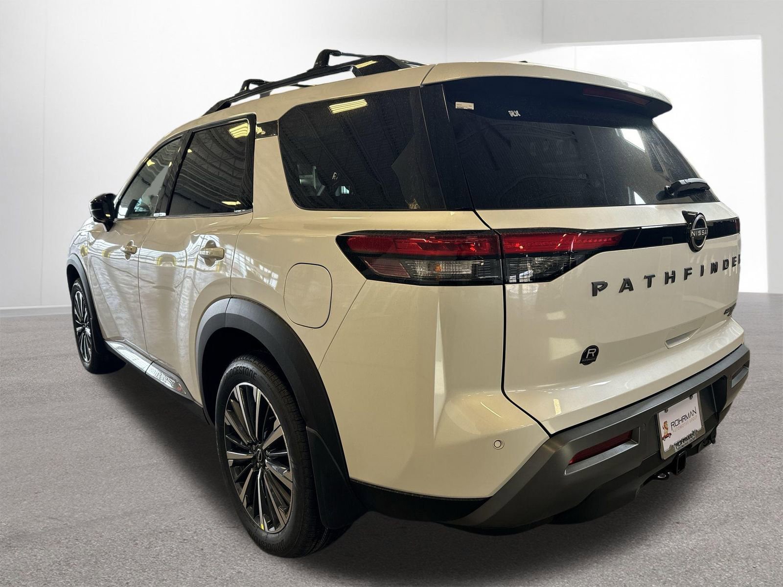 New 2026 Nissan Pathfinder Platinum AWD/4WD image 30
