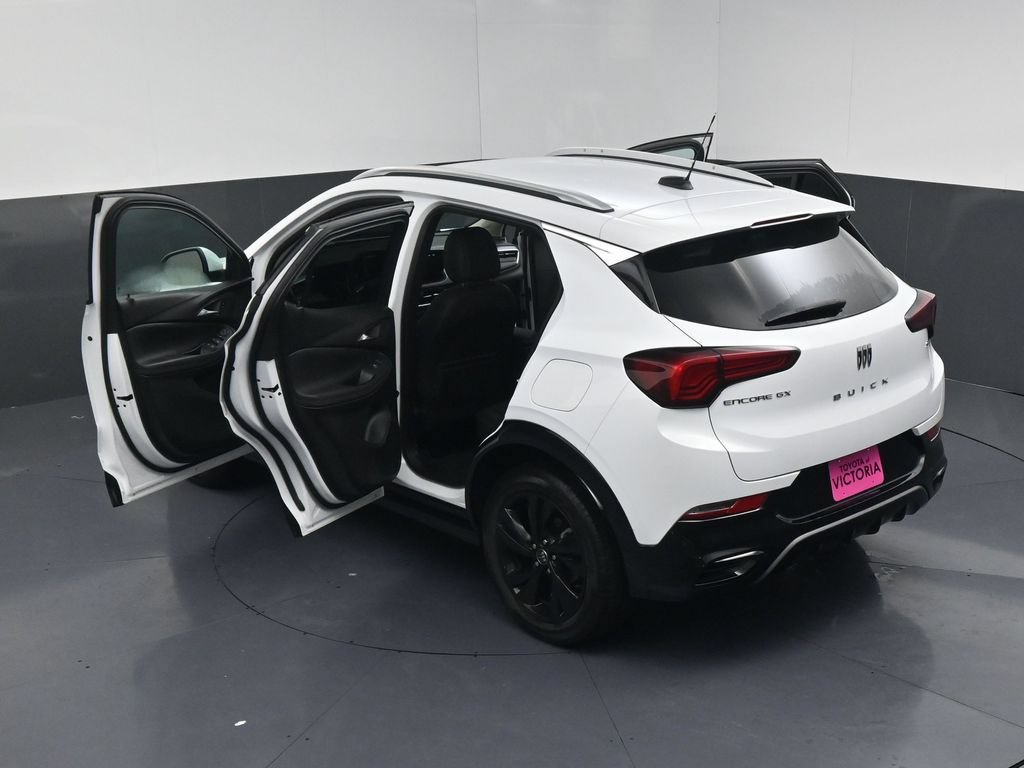 Used 2024 Buick Encore GX Sport Touring FWD image 24
