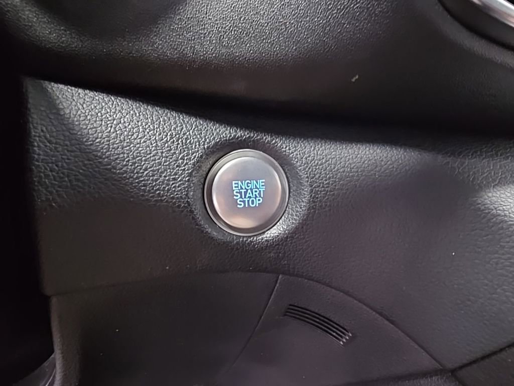 Used 2022 Hyundai Santa Fe XRT image 16