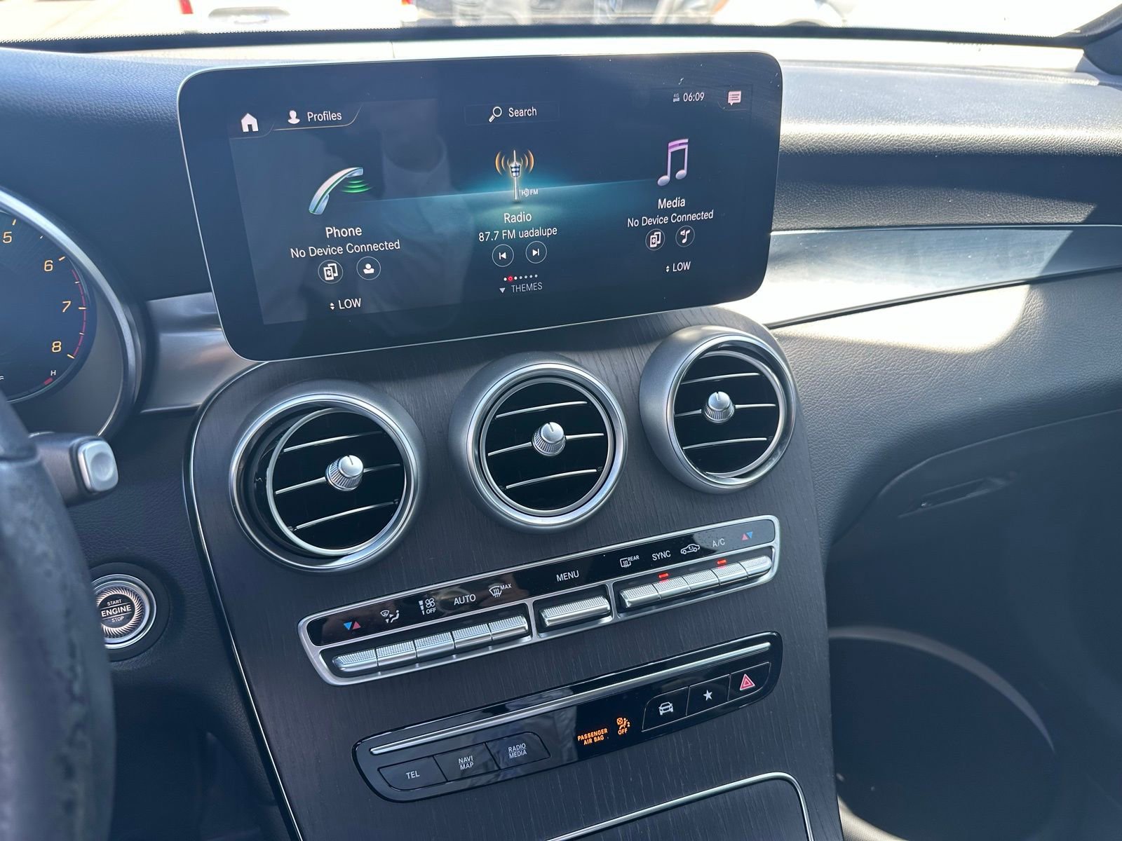 Used 2021 Mercedes-Benz GLC 300 image 5