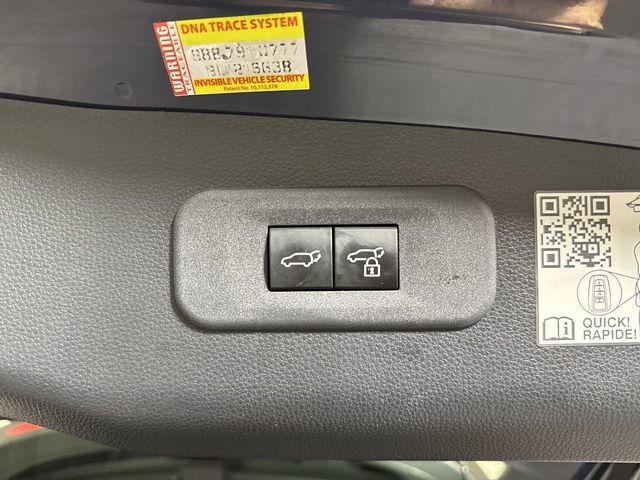 Used 2025 Toyota Crown Signia w/ Advanced Technology Package image 34