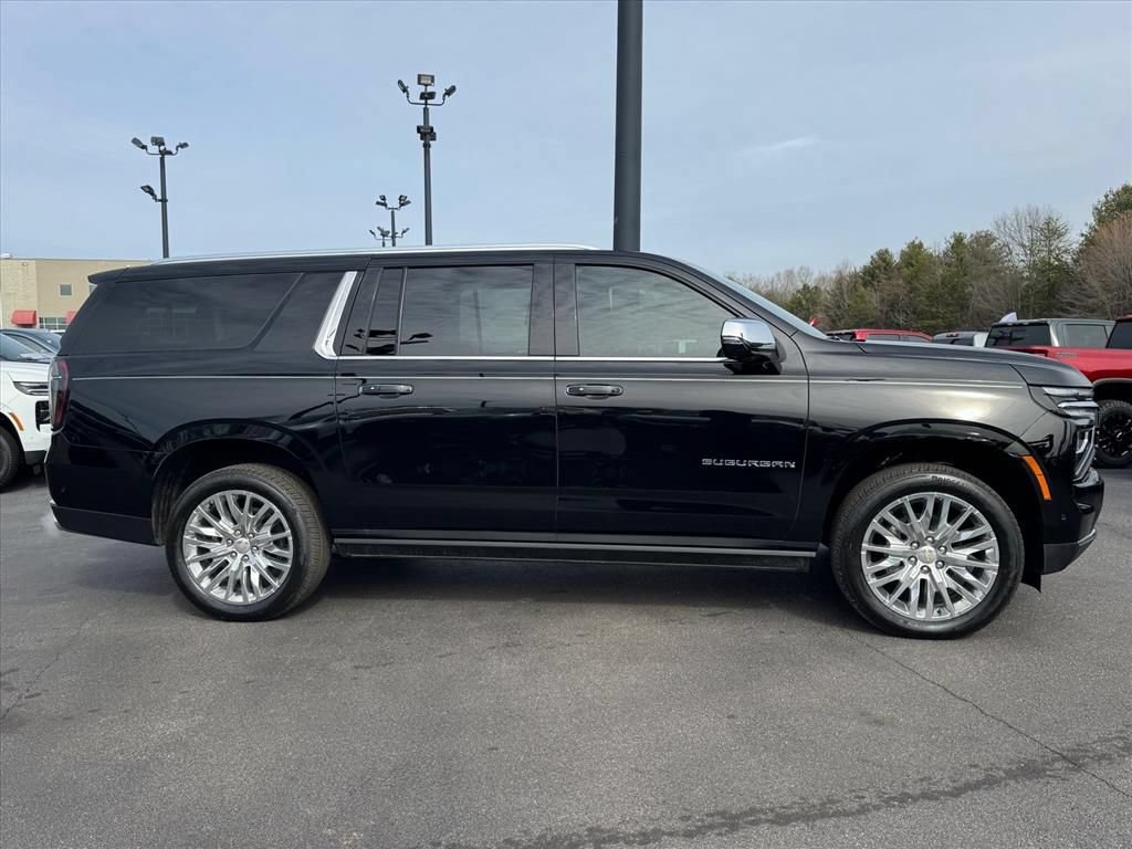 New 2025 Chevrolet Suburban Premier AWD/4WD image 2