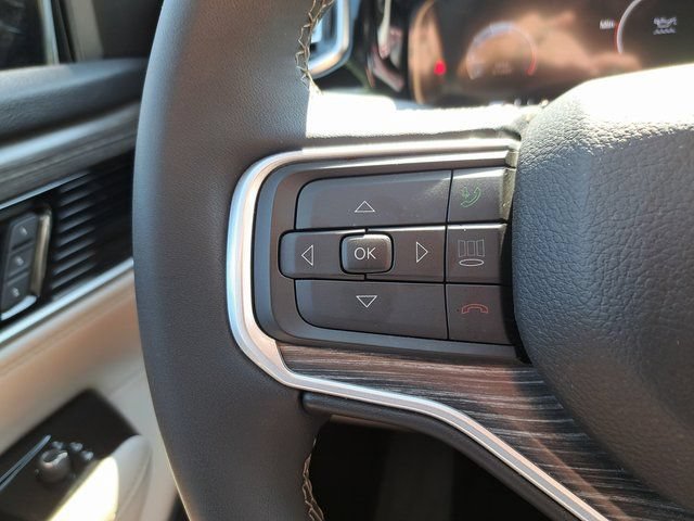 Used 2023 Jeep Wagoneer Series II w/ Rear Seat Video Group 1 AWD/4WD image 23
