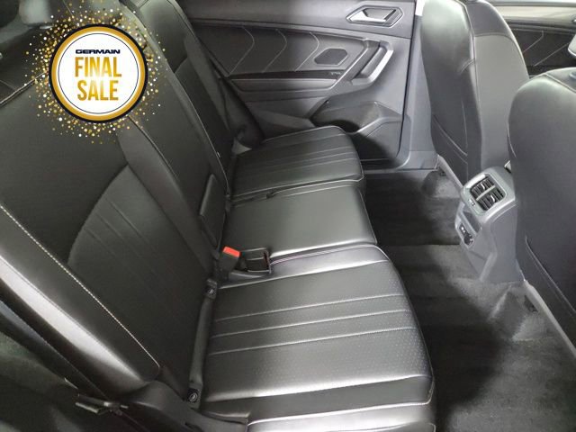 Certified 2024 Volkswagen Tiguan SE w/ Panoramic Sunroof Package image 19