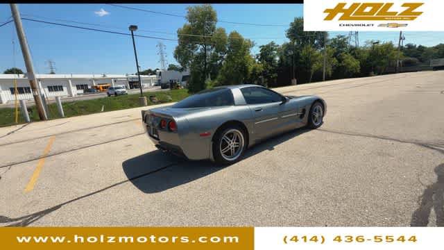 Used 2003 Chevrolet Corvette Coupe w/ Preferred Equipment Group RWD image 9