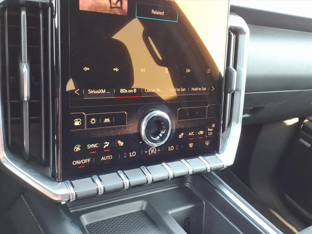 Used 2025 GMC Acadia Elevation AWD/4WD image 11