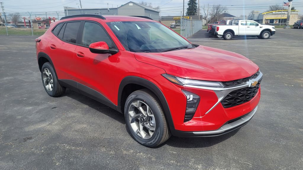 New 2026 Chevrolet Trax LT w/ Driver Confidence Package FWD image 16