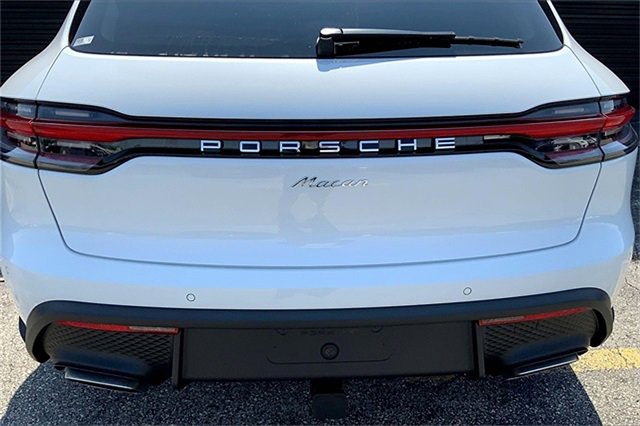 New 2025 Porsche Macan image 38