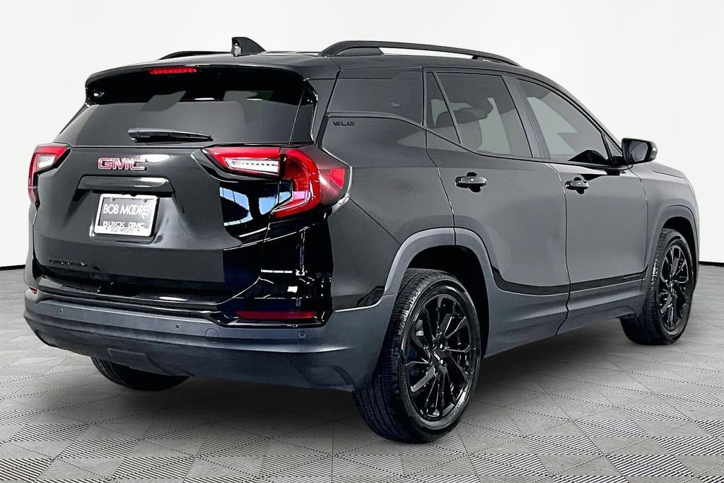 Used 2024 GMC Terrain SLE w/ Driver Convenience Package FWD image 6