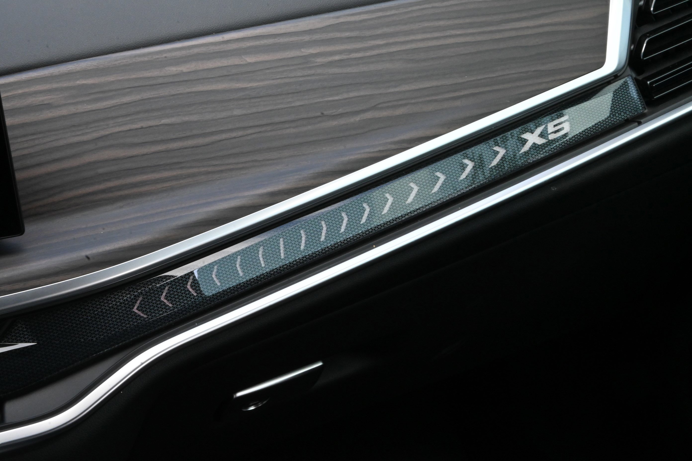 Certified 2025 BMW X5 xDrive40i w/ Premium Package image 26