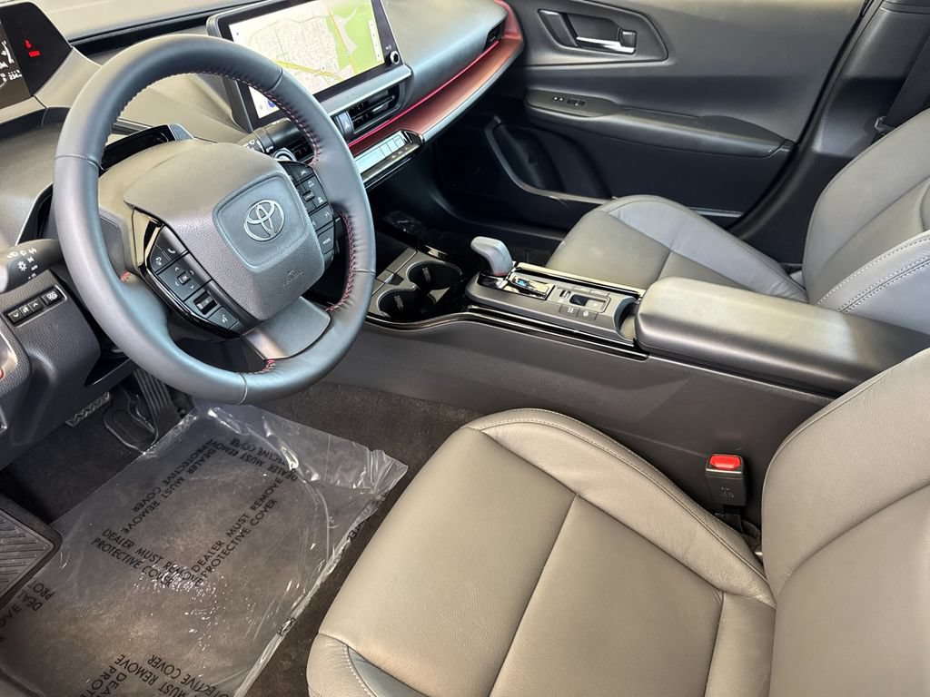 Used 2026 Toyota Prius Plug-In Hybrid FWD image 9