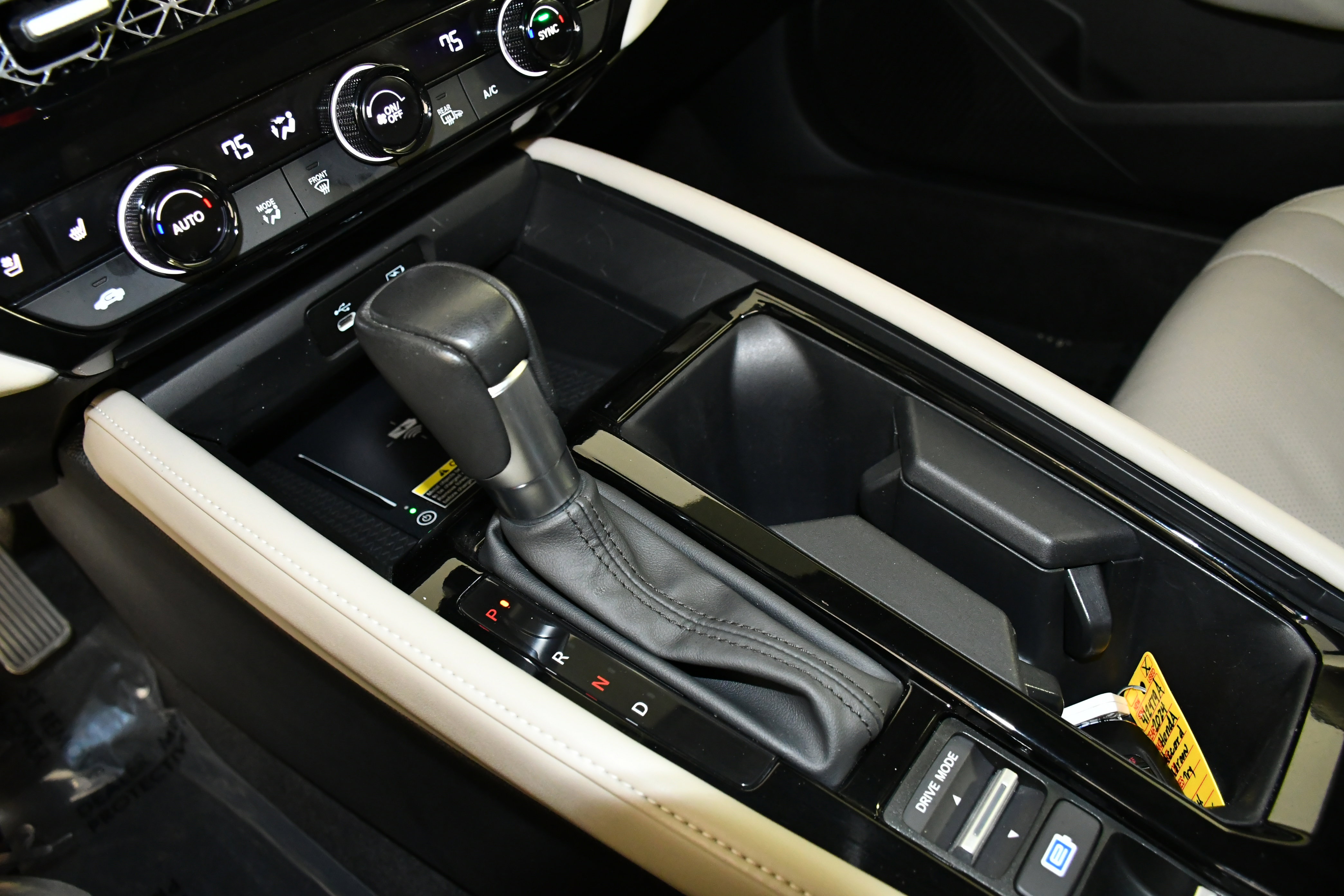 Certified 2024 Honda Accord Touring image 30