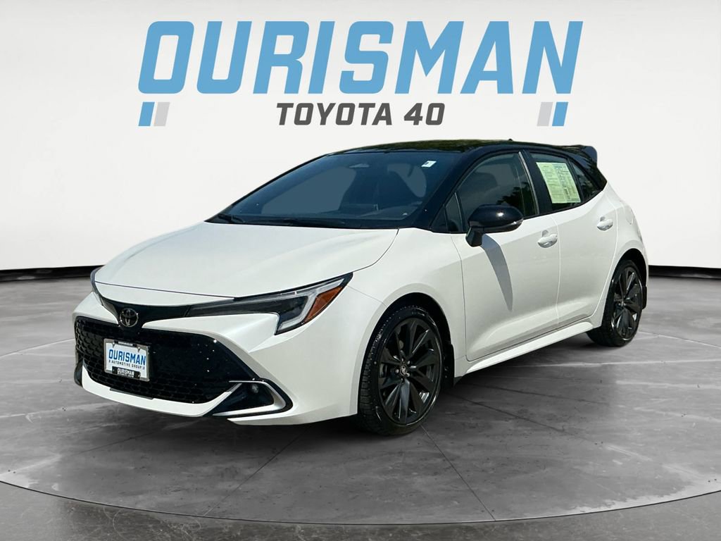 Used 2026 Toyota Corolla XSE image 3