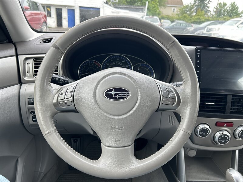 Used 2010 Subaru Forester 2.5X Limited AWD/4WD image 14