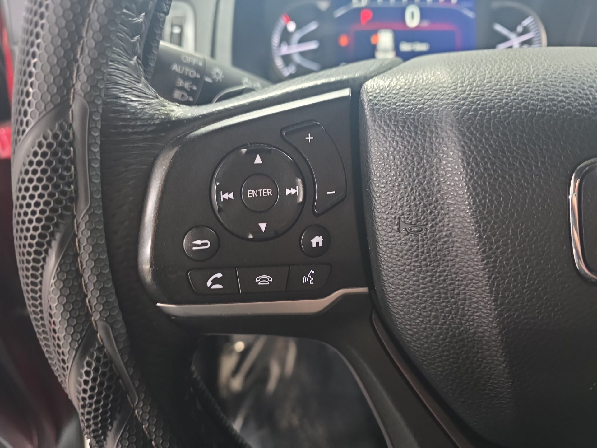 Used 2024 Honda Passport EX-L image 17