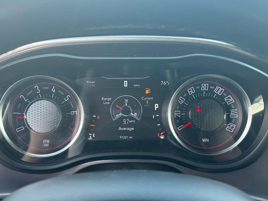 Used 2019 Dodge Challenger SXT image 17