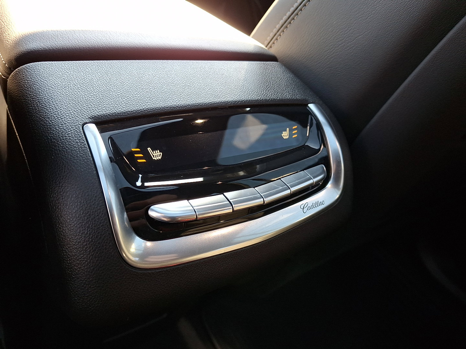 Used 2025 Cadillac XT6 Premium Luxury image 12