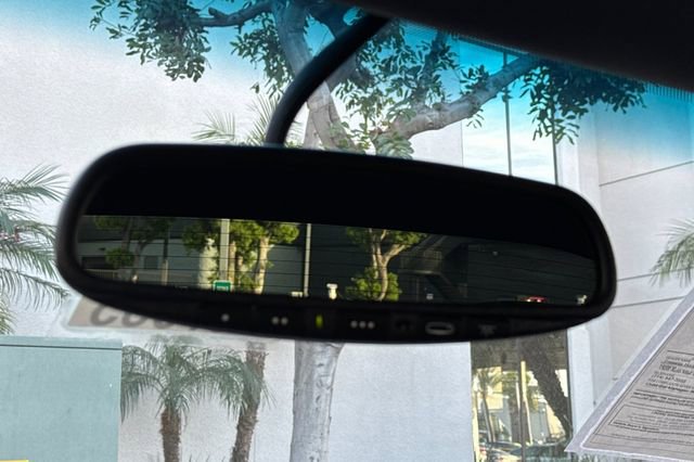 Used 2004 Chevrolet SSR w/ Preferred Equipment Group image 33