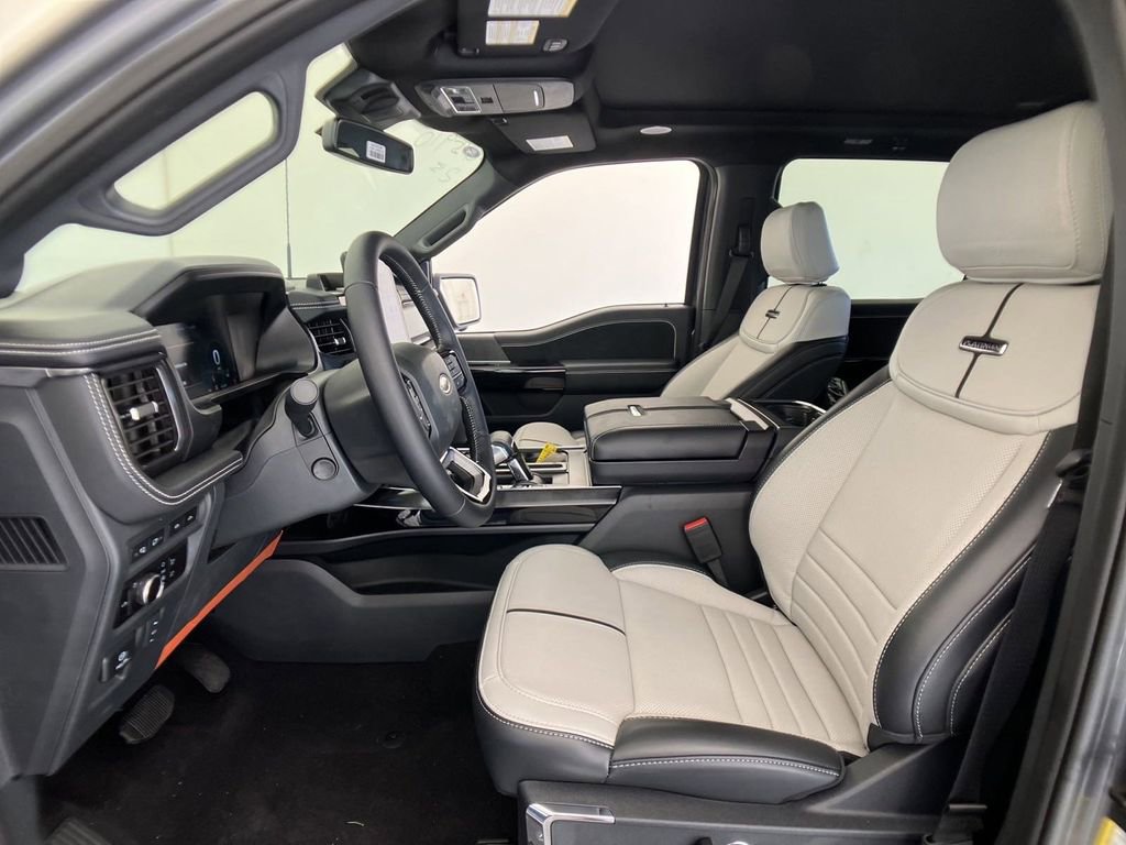 New 2023 Ford F150 Lightning Platinum image 22