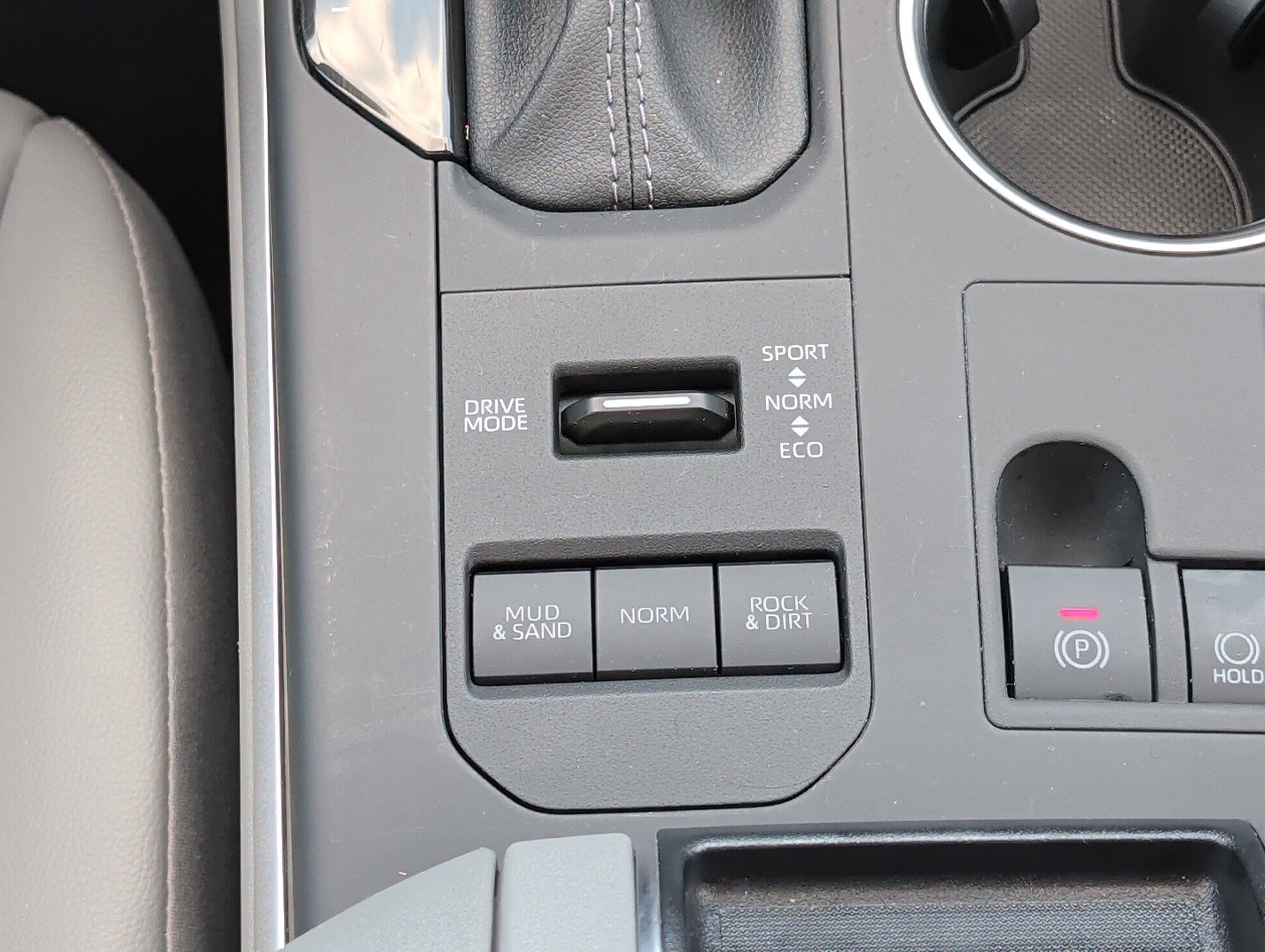 Certified 2026 Toyota Highlander XLE AWD/4WD image 30