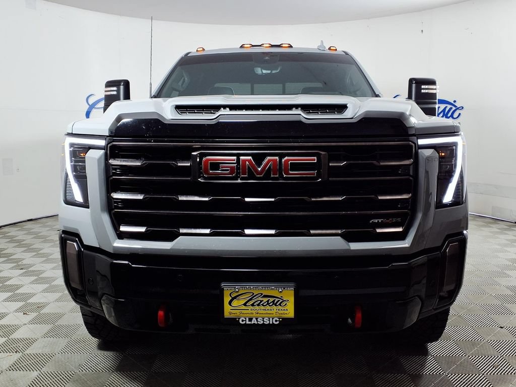 Used 2024 GMC Sierra 2500 AT4X AWD/4WD image 3