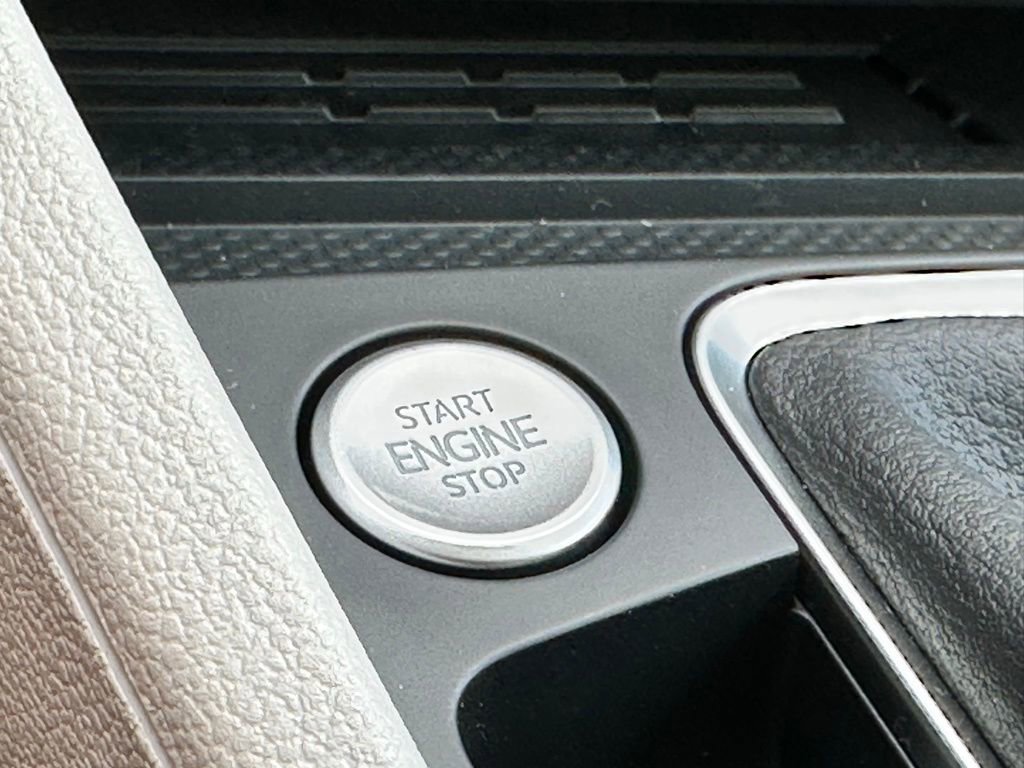 New 2026 Volkswagen Jetta SE FWD image 11