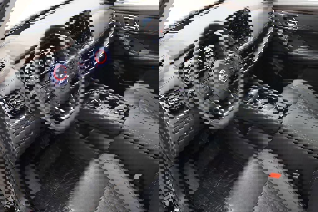 Used 2023 Nissan Rogue Platinum w/ Platinum Premium Package image 15