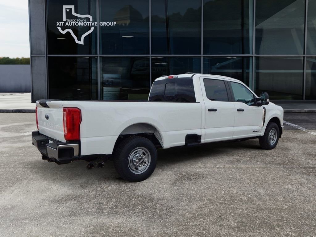 New 2026 Ford F350 XL image 3
