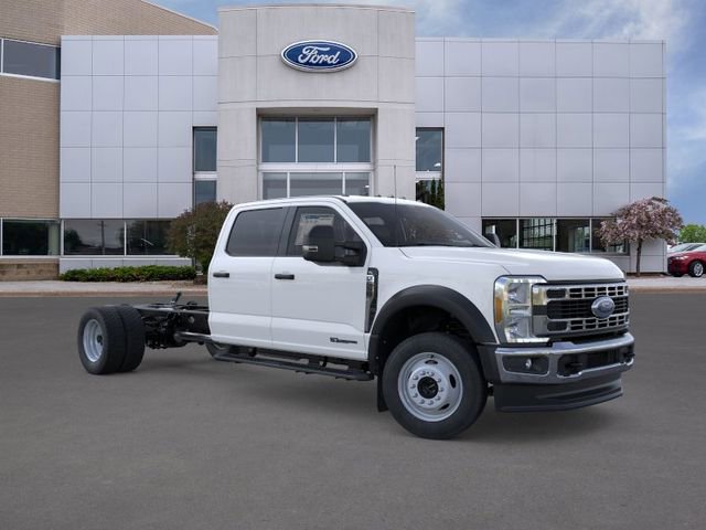 New 2026 Ford F550 4x4 Crew Cab image 7