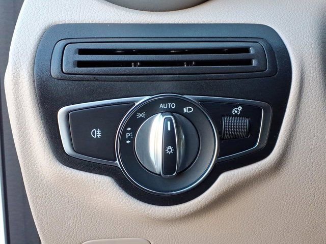 Certified 2021 Mercedes-Benz GLC 300 image 12