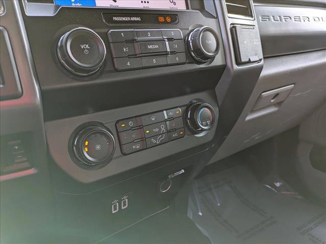 Used 2019 Ford F250 XLT w/ XLT Premium Package image 14