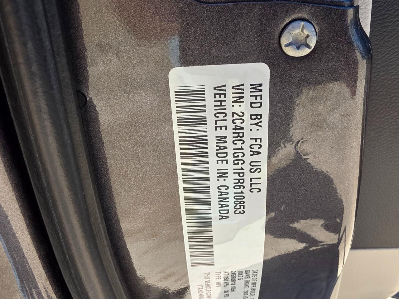 Used 2023 Chrysler Pacifica Limited FWD image 32