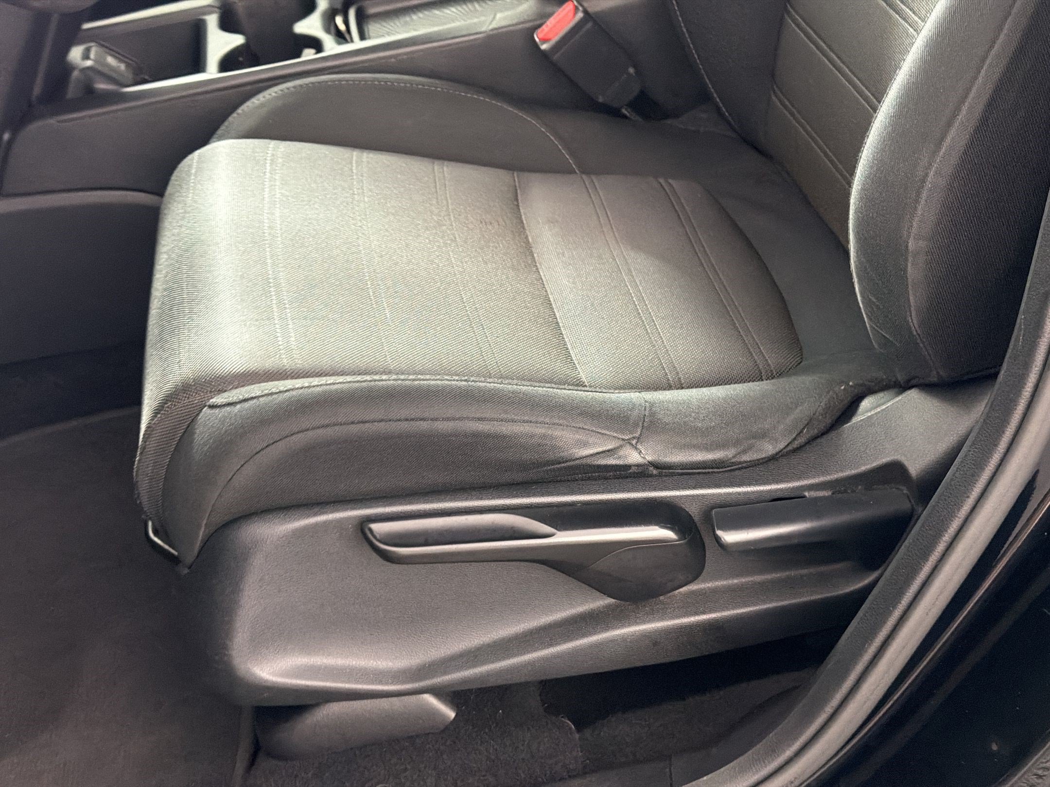 Used 2017 Honda CR-V LX image 14