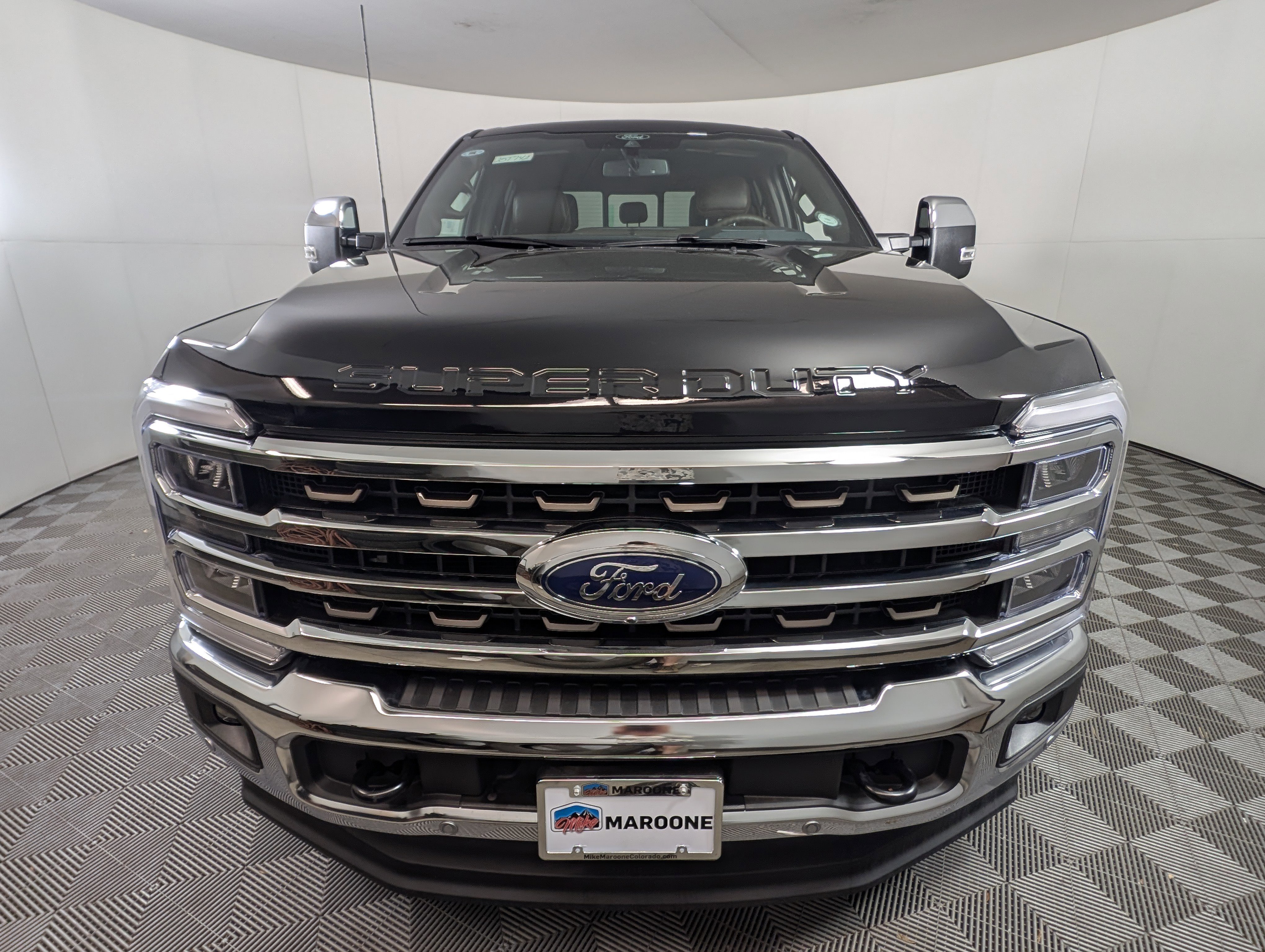 New 2025 Ford F350 King Ranch w/ Chrome Package video 2