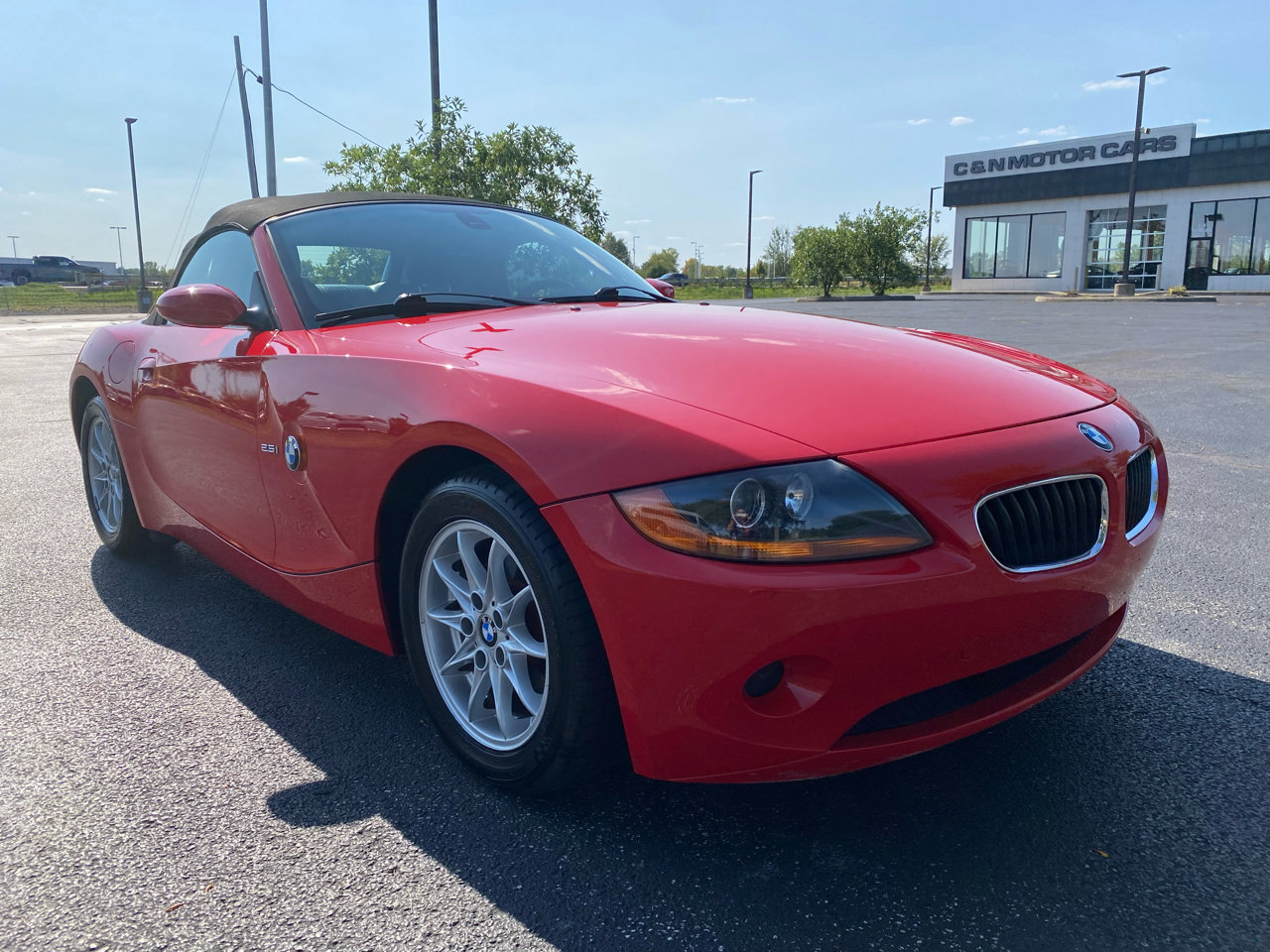 Used 2004 BMW Z4 2.5i image 6