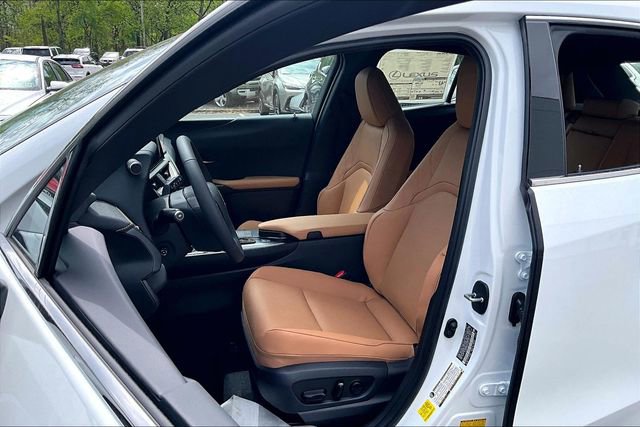 New 2026 Lexus UX 300h AWD image 9
