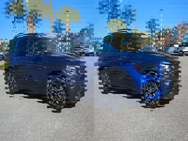 Used 2020 Mercedes-Benz GLB 250 w/ AMG Line image 3