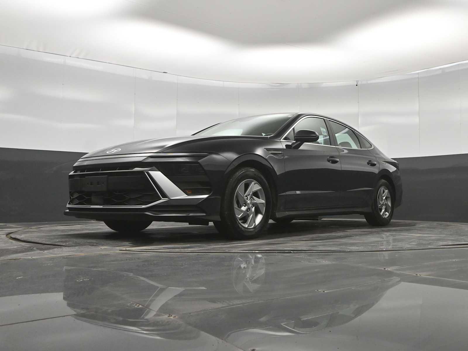 Used 2025 Hyundai Sonata SE FWD image 35